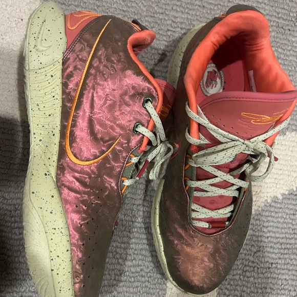 Nike Other - Nike Metallic Pink and Olive High-Tops